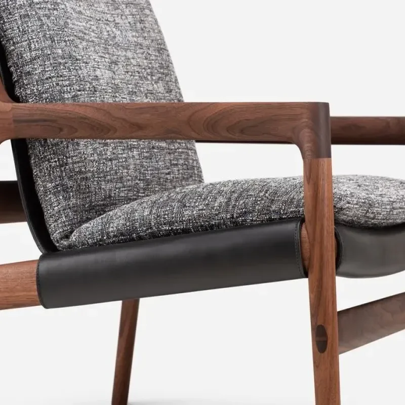 124S Sela Lounge Chair Narrow Arms - De La Espada w Mesmetric