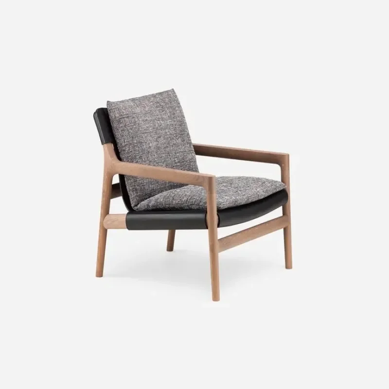 124S Sela Lounge Chair Narrow Arms - De La Espada w Mesmetric