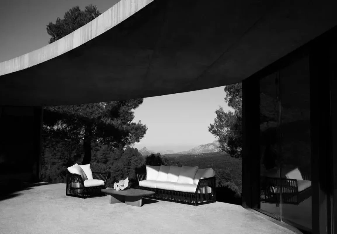 Softcage Outdoor – B&B Italia Outdoor at Mesmetric