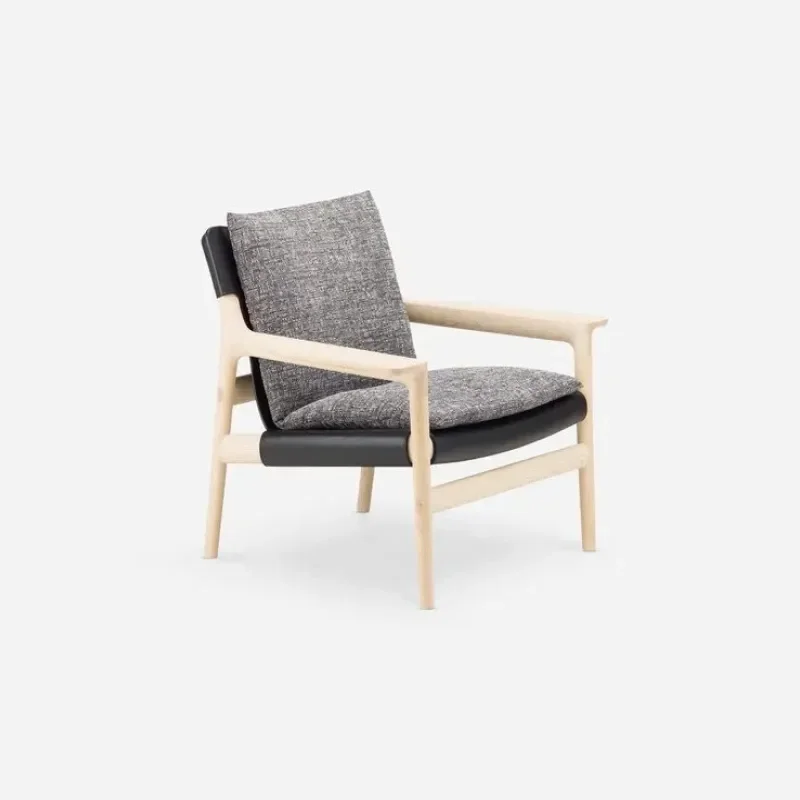124SZ Sela Lounge Chair Wide Arms - De La Espada w Mesmetric