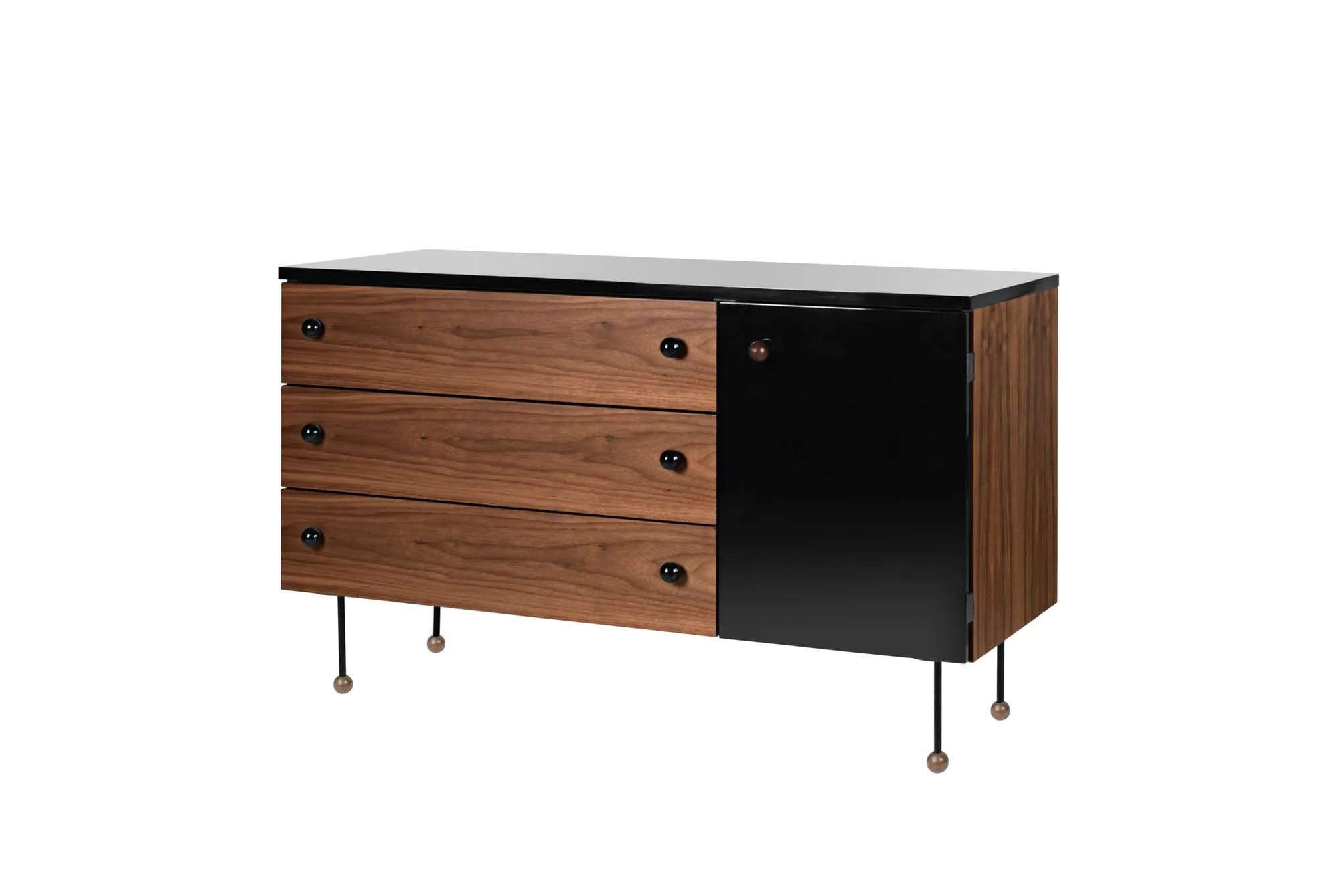 62 dresser 3 drawers - Gubi.dk w Mesmetric