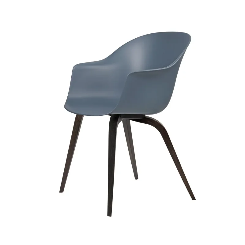 Bat dining wood base - Gubi.dk w Mesmetric
