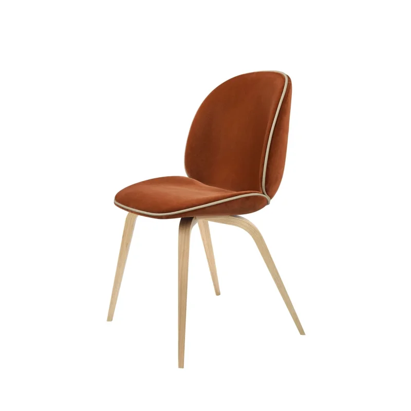 Beetle dining wood - Gubi.dk w Mesmetric