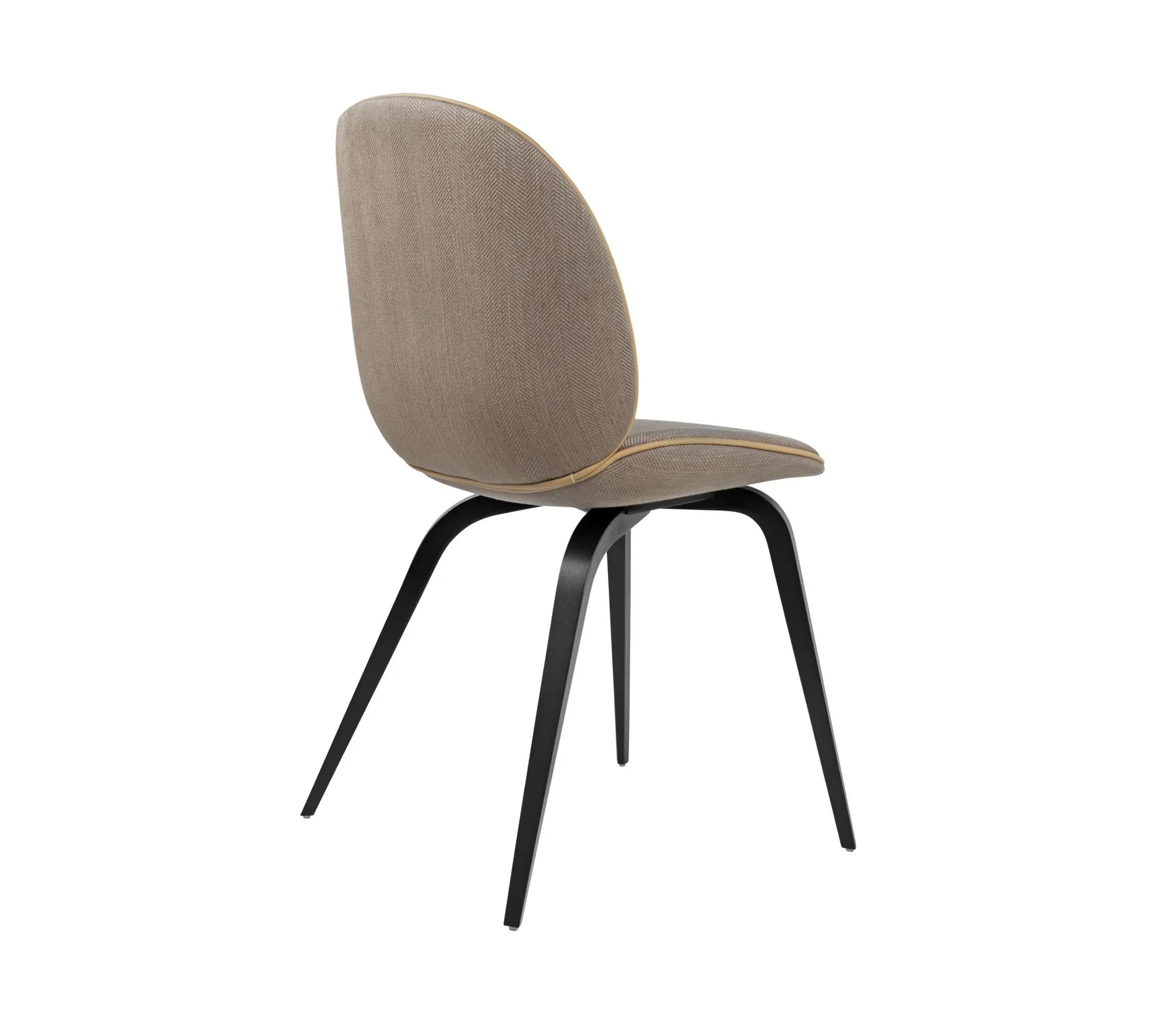 Beetle dining wood - Gubi.dk w Mesmetric