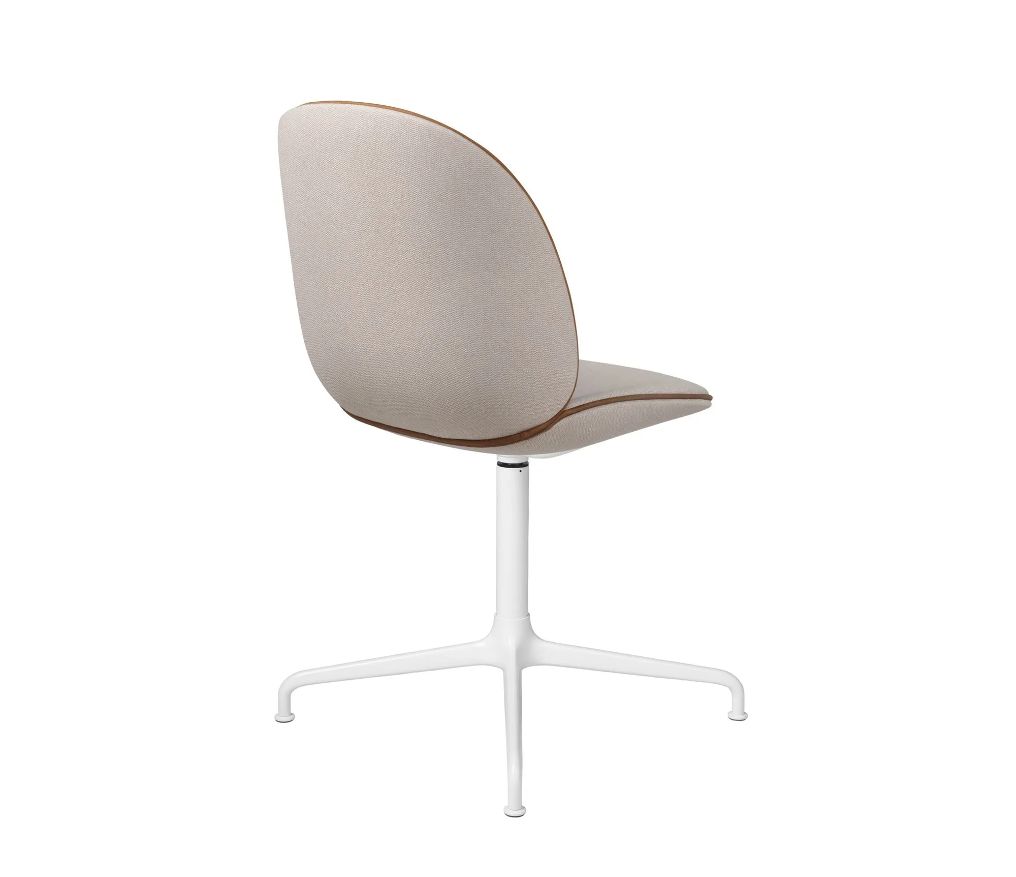Beetle meeting swivel - Gubi.dk w Mesmetric