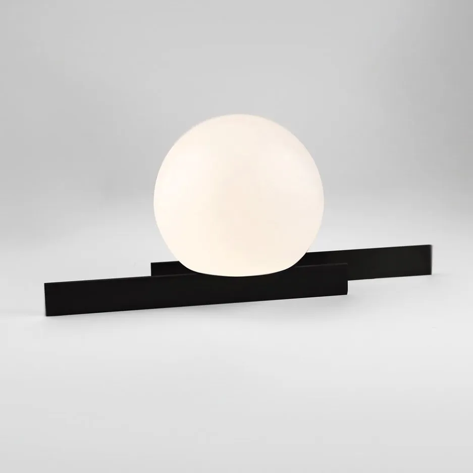 Somewhere In The Middle – Michael Anastassiades at Mesmetric