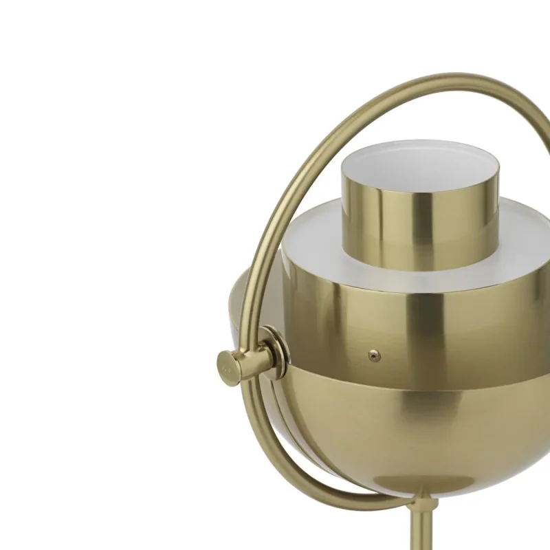 Multi-lite portable - Gubi.dk w Mesmetric