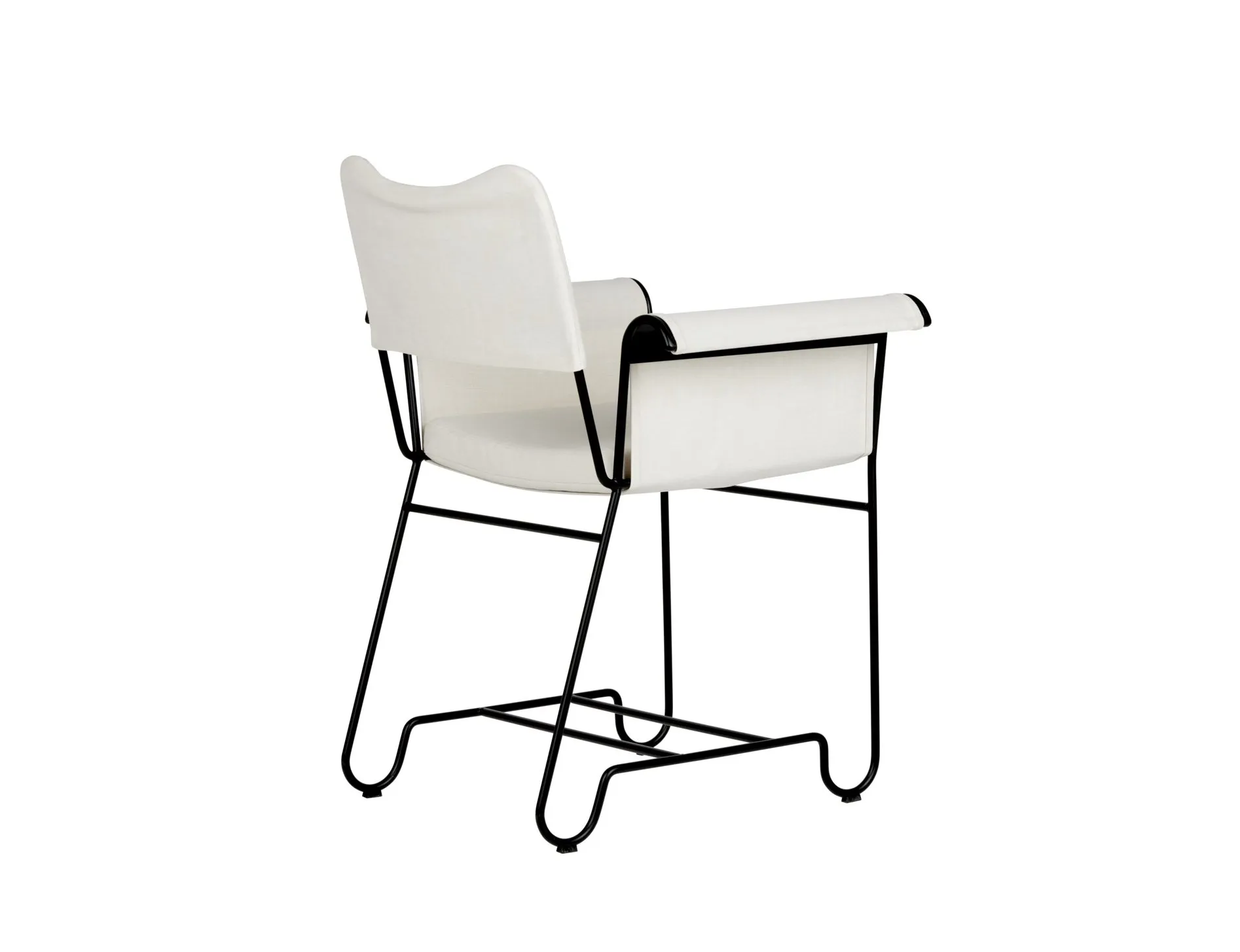 Tropique dining – Gubi.dk at Mesmetric