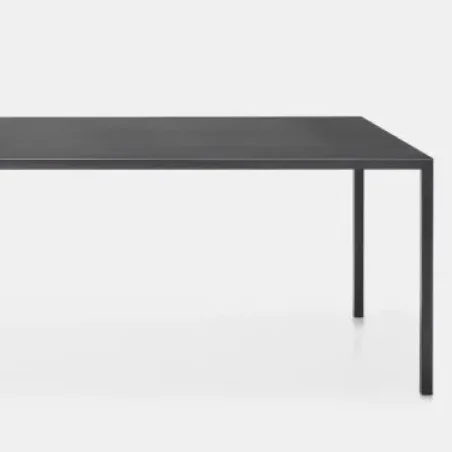 Tense Outdoor - MDF Italia w Mesmetric