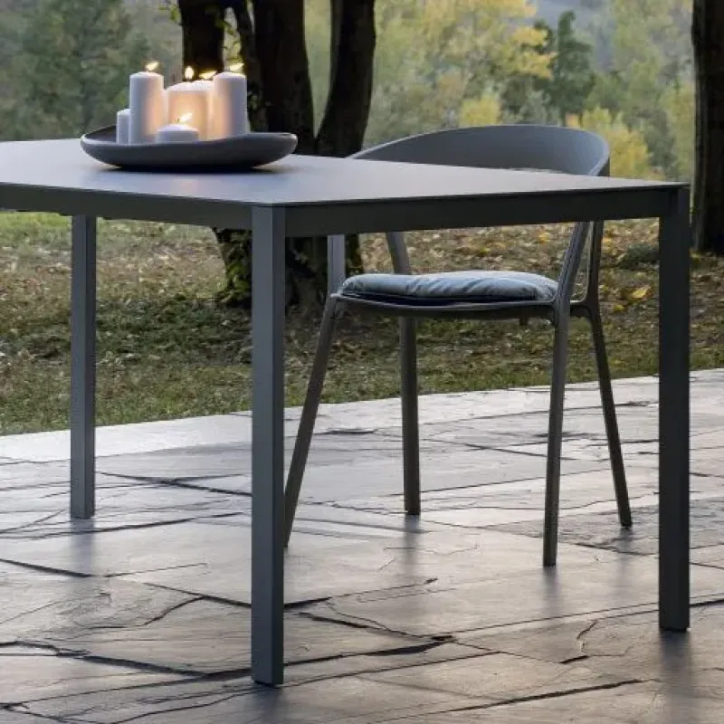 Thin-K Outdoor - Kristalia w Mesmetric