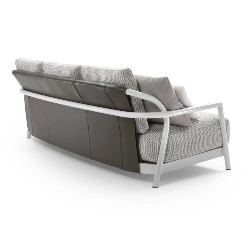 Alison Outdoor – Flexform at Mesmetric