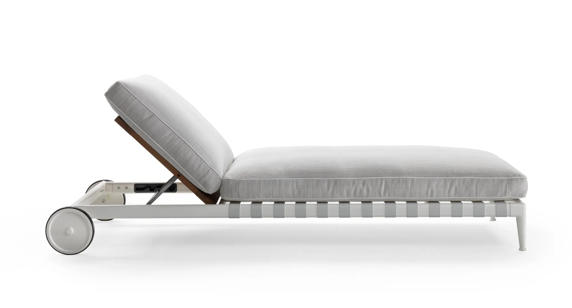Atlante Daybed Outdoor – Flexform at Mesmetric