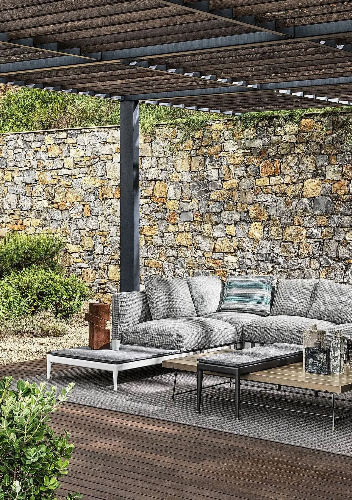 Atlante Outdoor – Flexform at Mesmetric