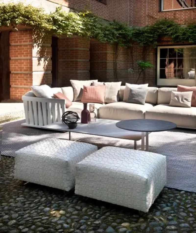 Bangkok Outdoor - Flexform w Mesmetric