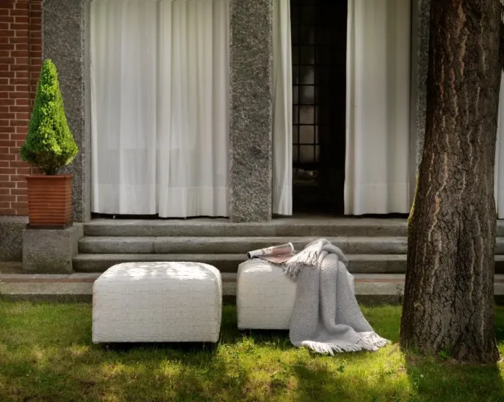 Bangkok Outdoor - Flexform w Mesmetric