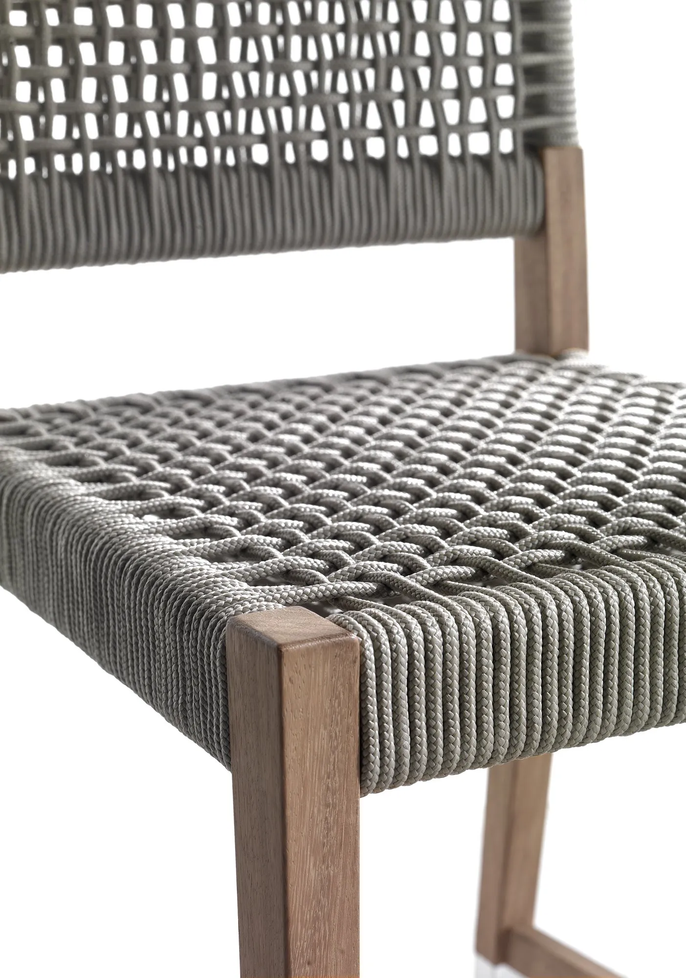 Dafne Outdoor – Flexform at Mesmetric