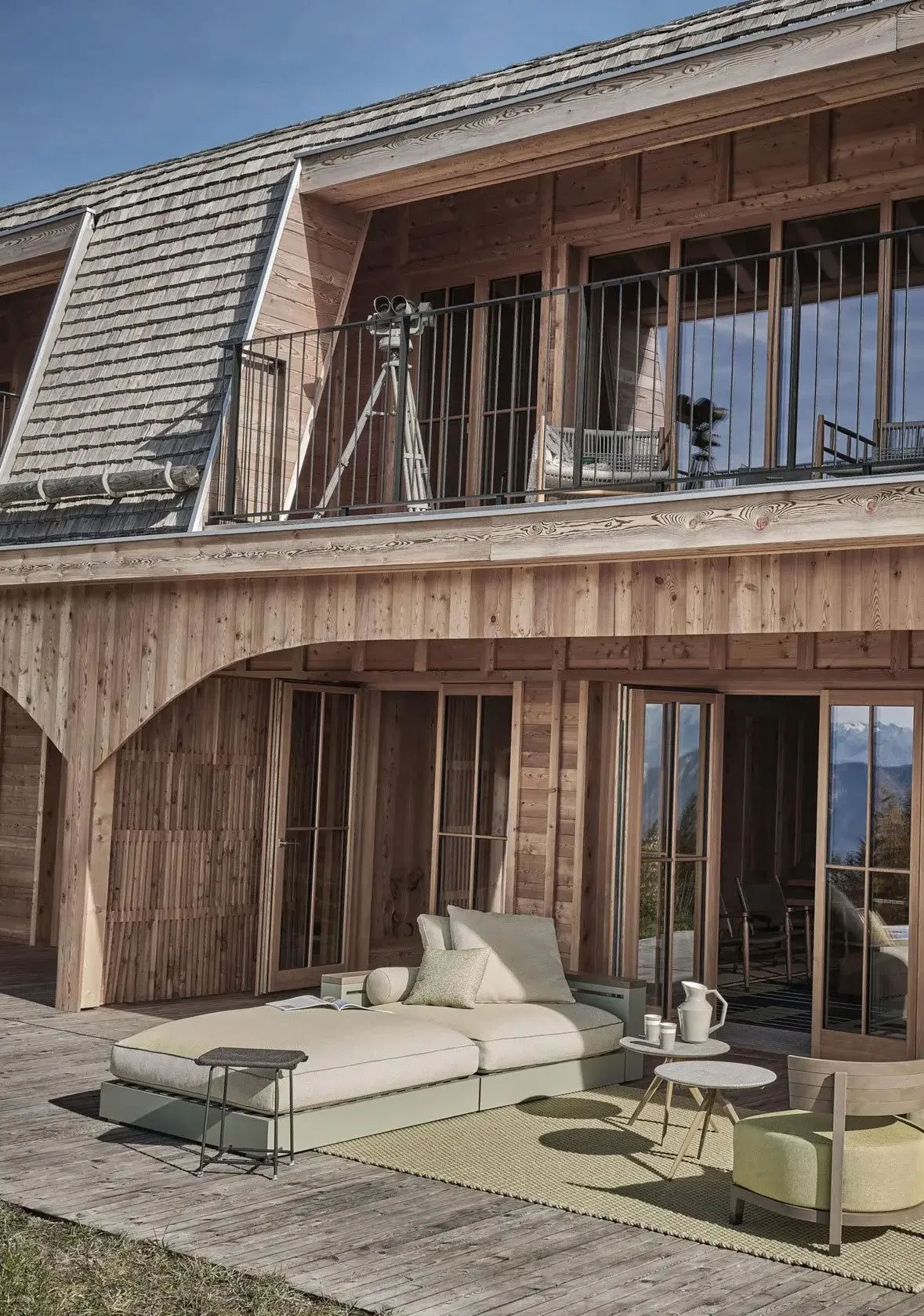 Freeport Outdoor - Flexform w Mesmetric