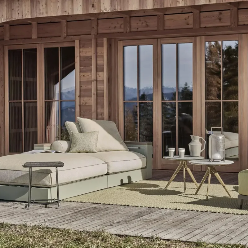 Freeport Outdoor - Flexform w Mesmetric