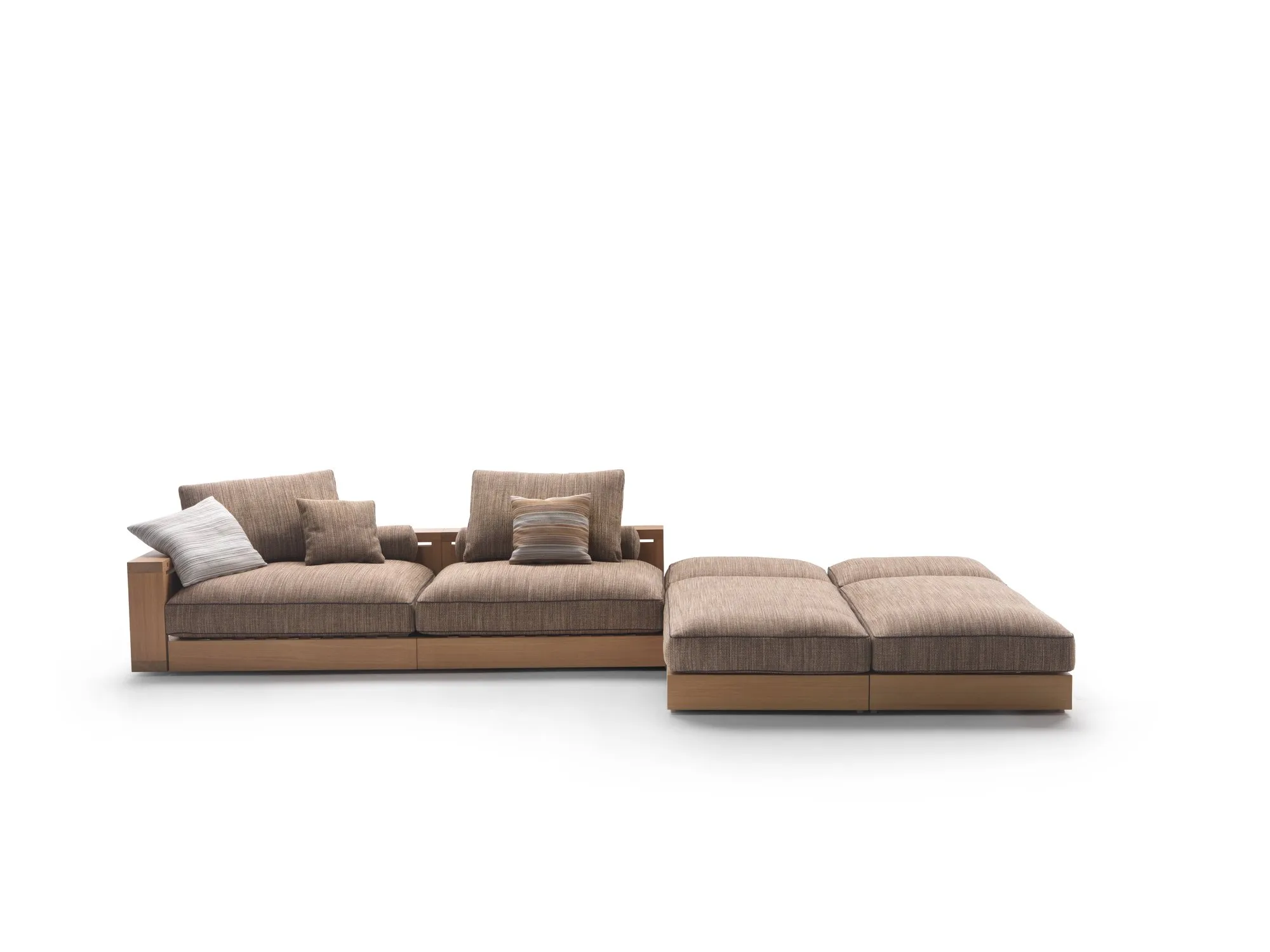 Hamptons Outdoor - Flexform w Mesmetric