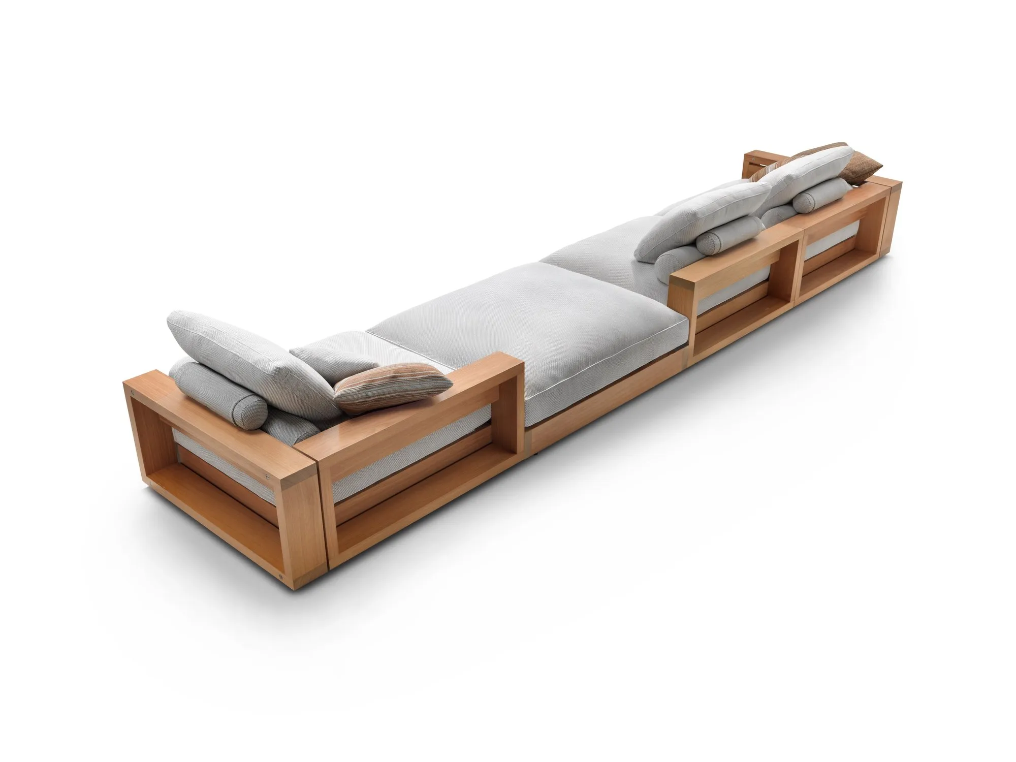 Hamptons Outdoor - Flexform w Mesmetric