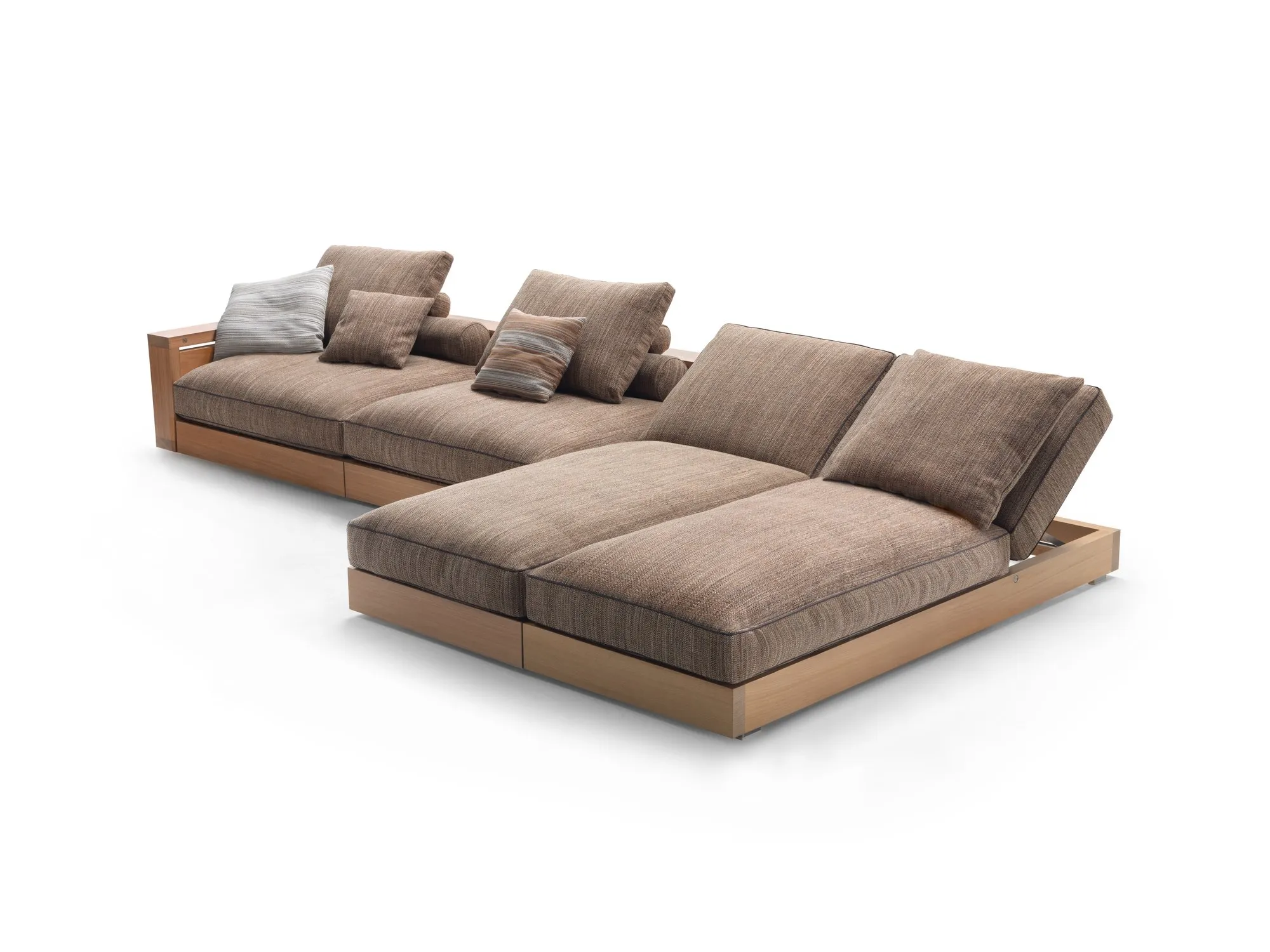 Hamptons Outdoor - Flexform w Mesmetric
