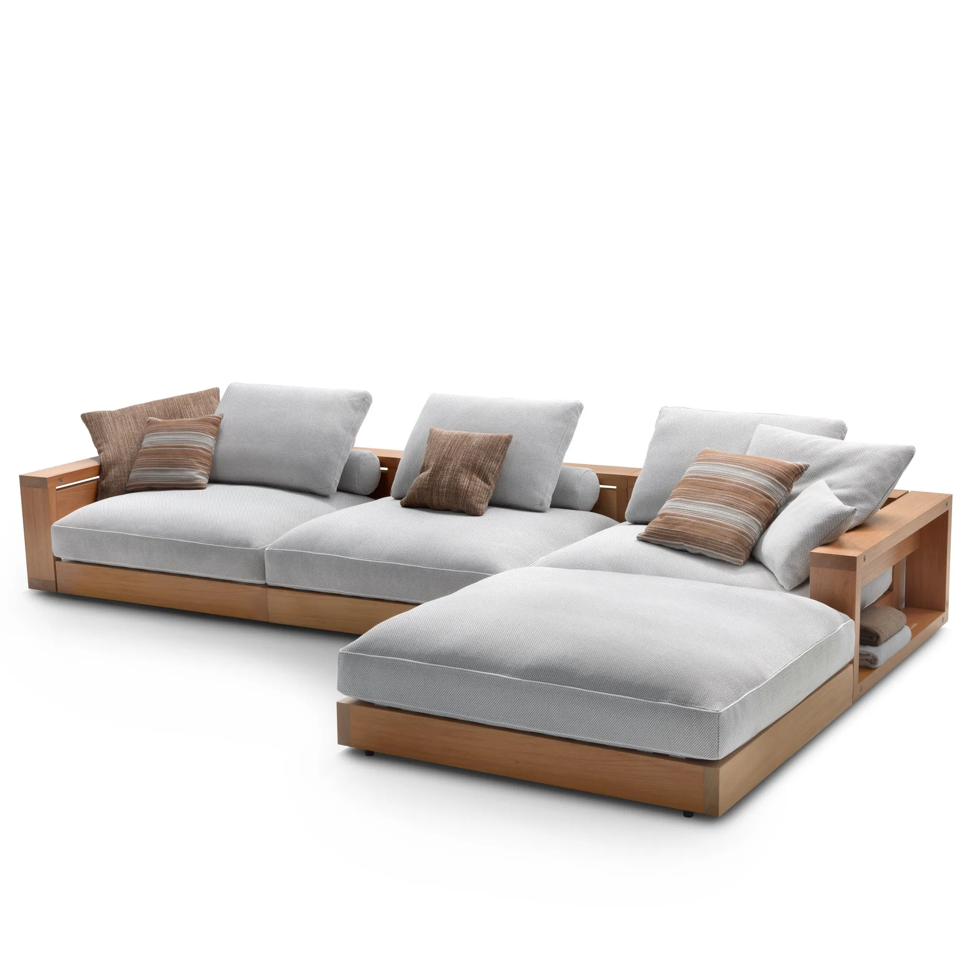Hamptons Outdoor - Flexform w Mesmetric