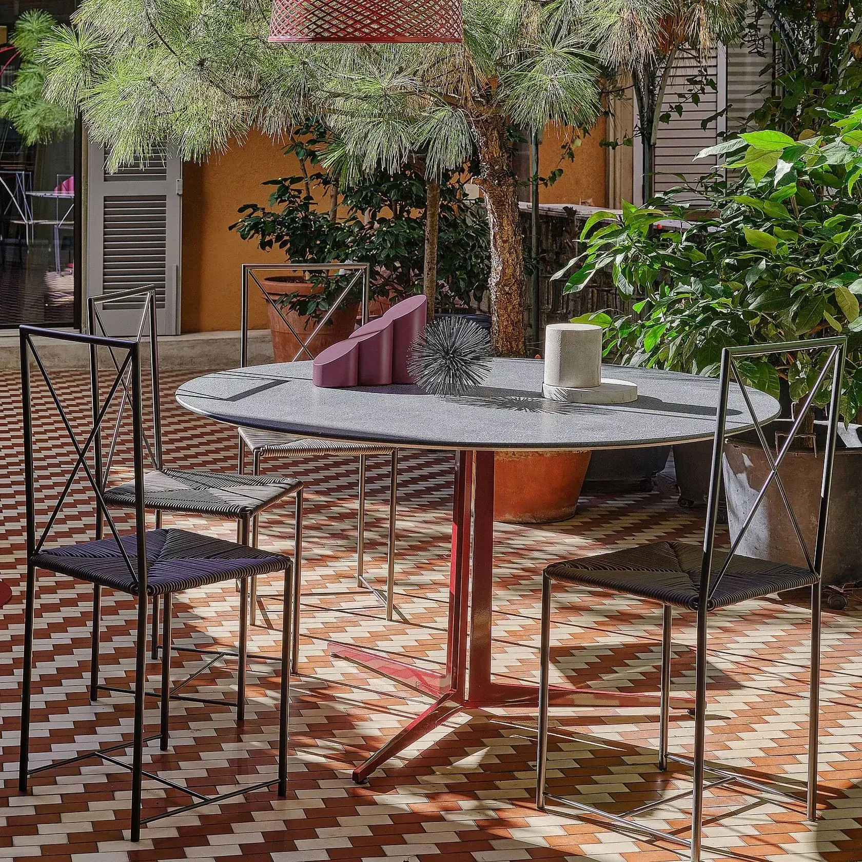 Moka Steel Outdoor - Flexform w Mesmetric