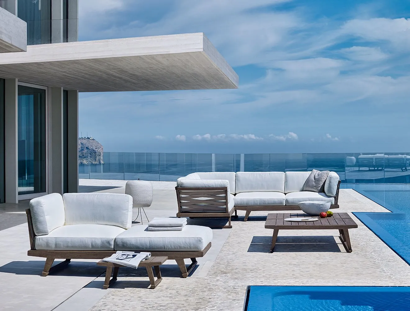 Gio Outdoor
