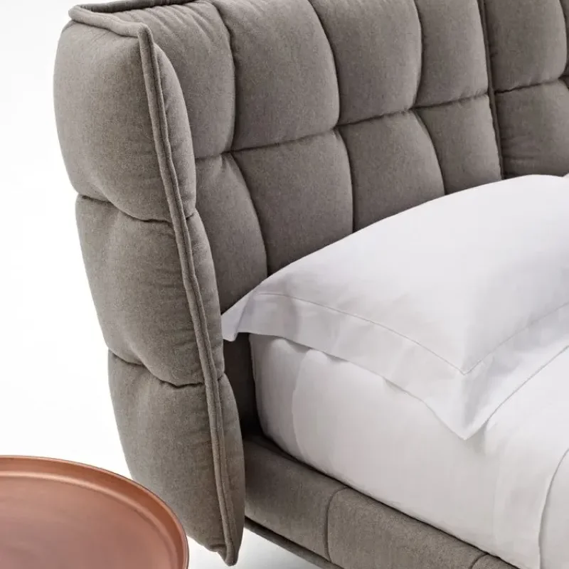 Husk – B&B Italia at Mesmetric