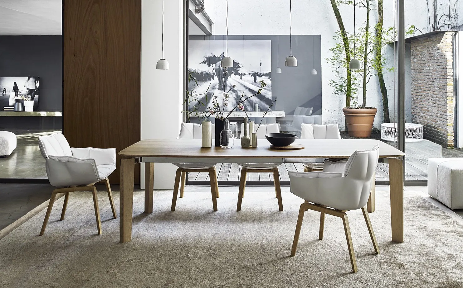Husk – B&B Italia at Mesmetric