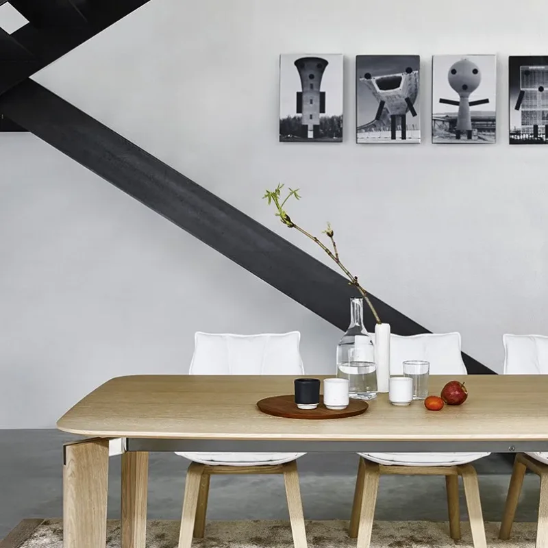 Husk – B&B Italia at Mesmetric