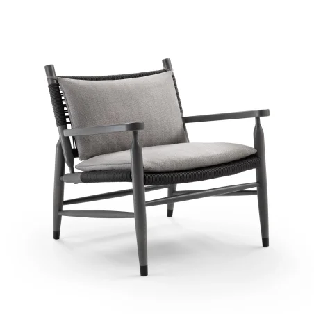 Tessa Armchair Outdoor - Flexform w Mesmetric