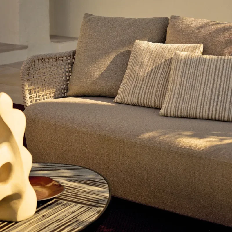 Mad Out Sofa Outdoor