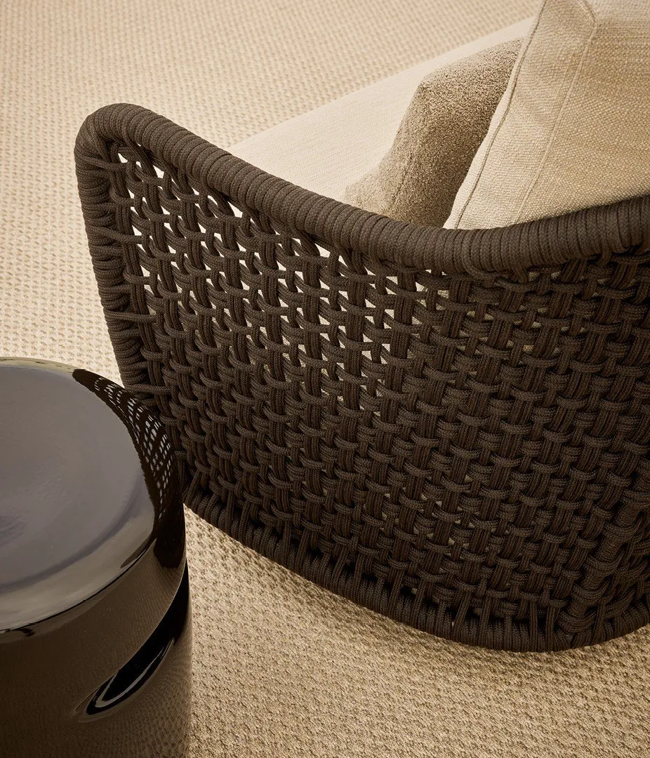 Mad Out Sofa Outdoor