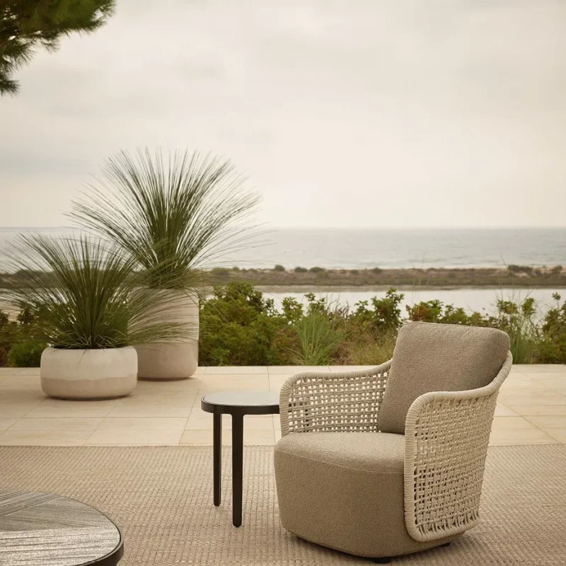 Mad Out Armchair Outdoor