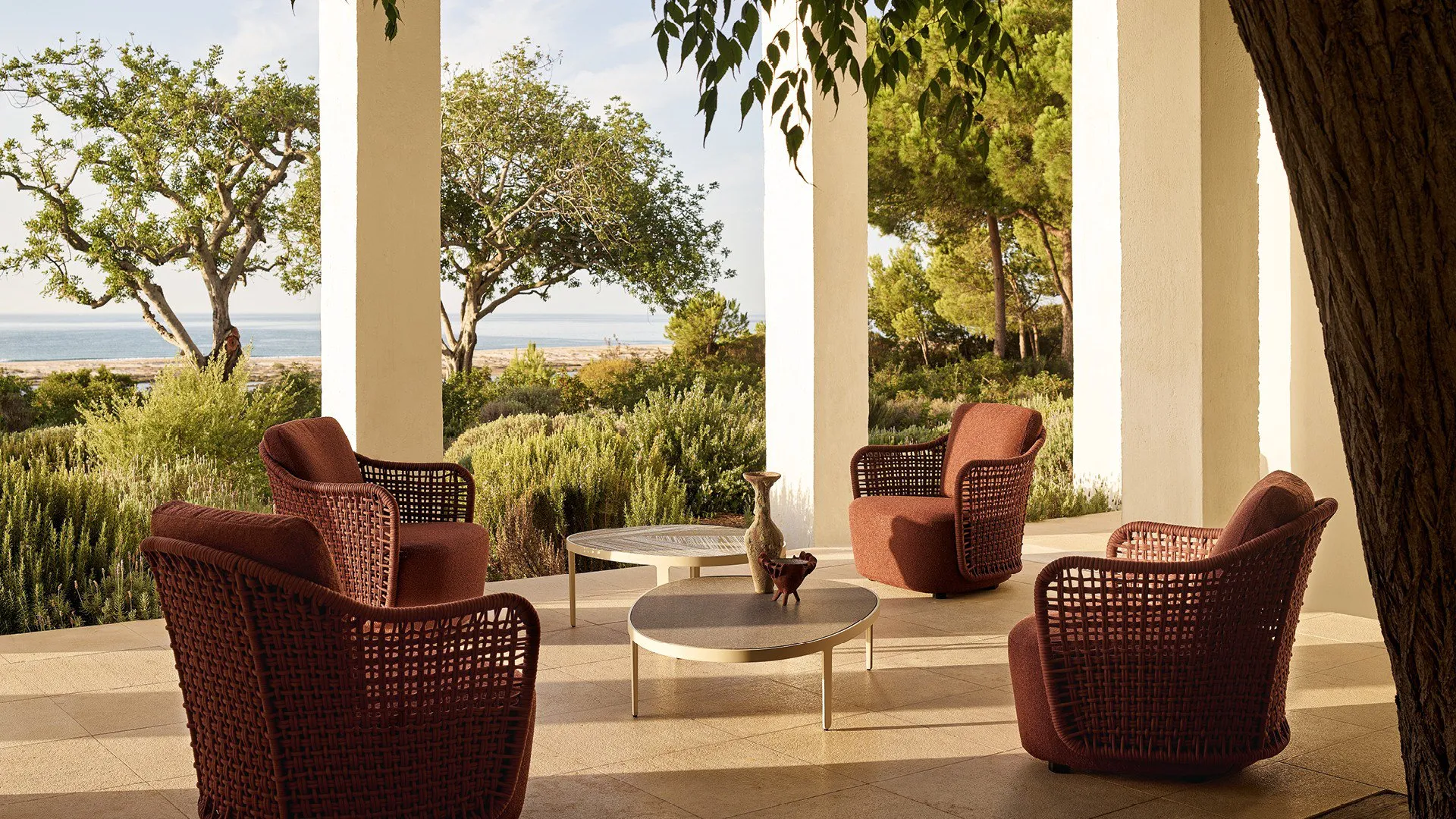 Mad Out Armchair Outdoor