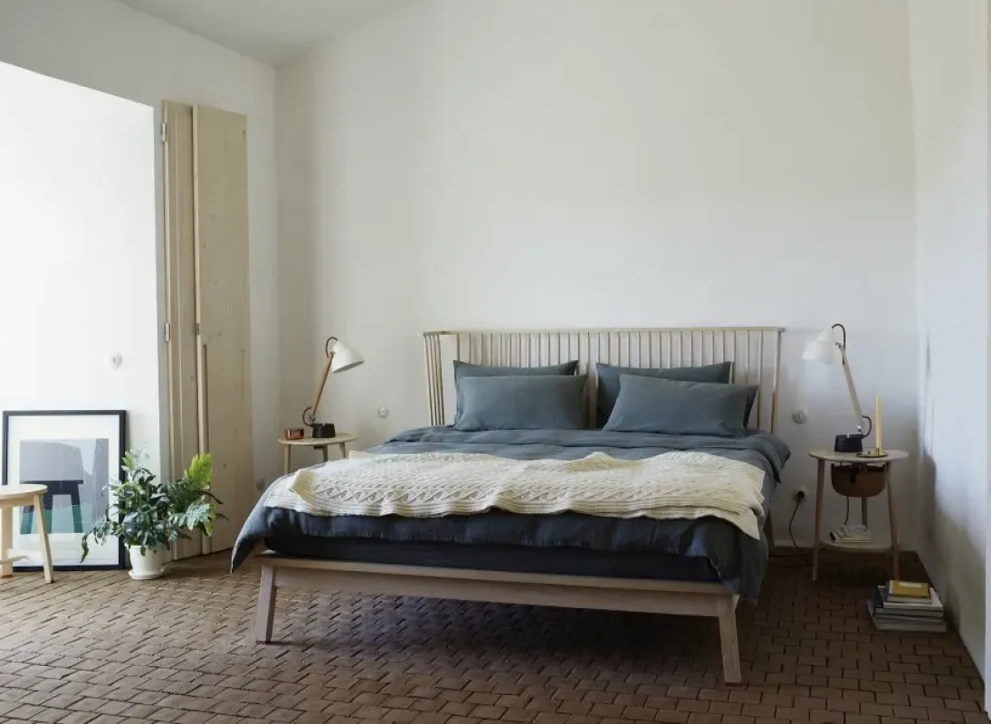 455 Companions Bed – De La Espada at Mesmetric