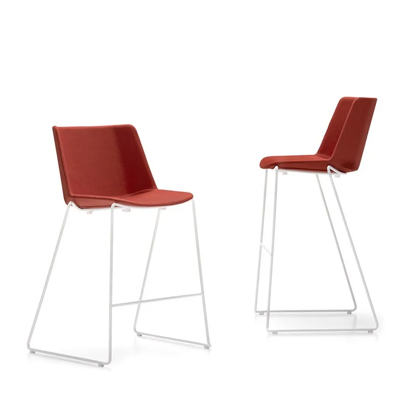 Aiku Soft Stool Sled Base - MDF Italia w Mesmetric