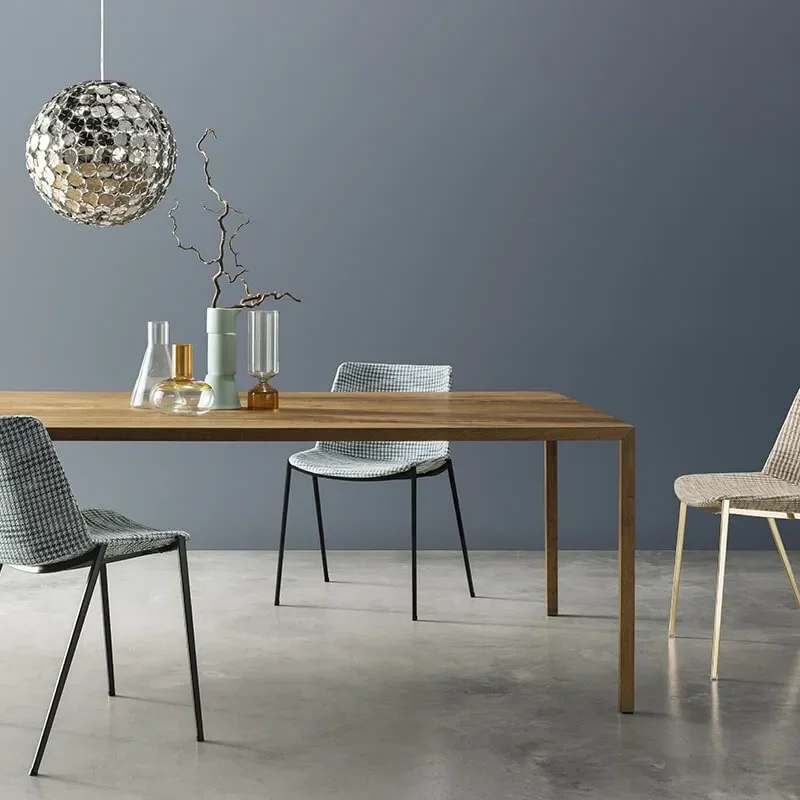 Aiku Soft Tapered Base - MDF Italia w Mesmetric