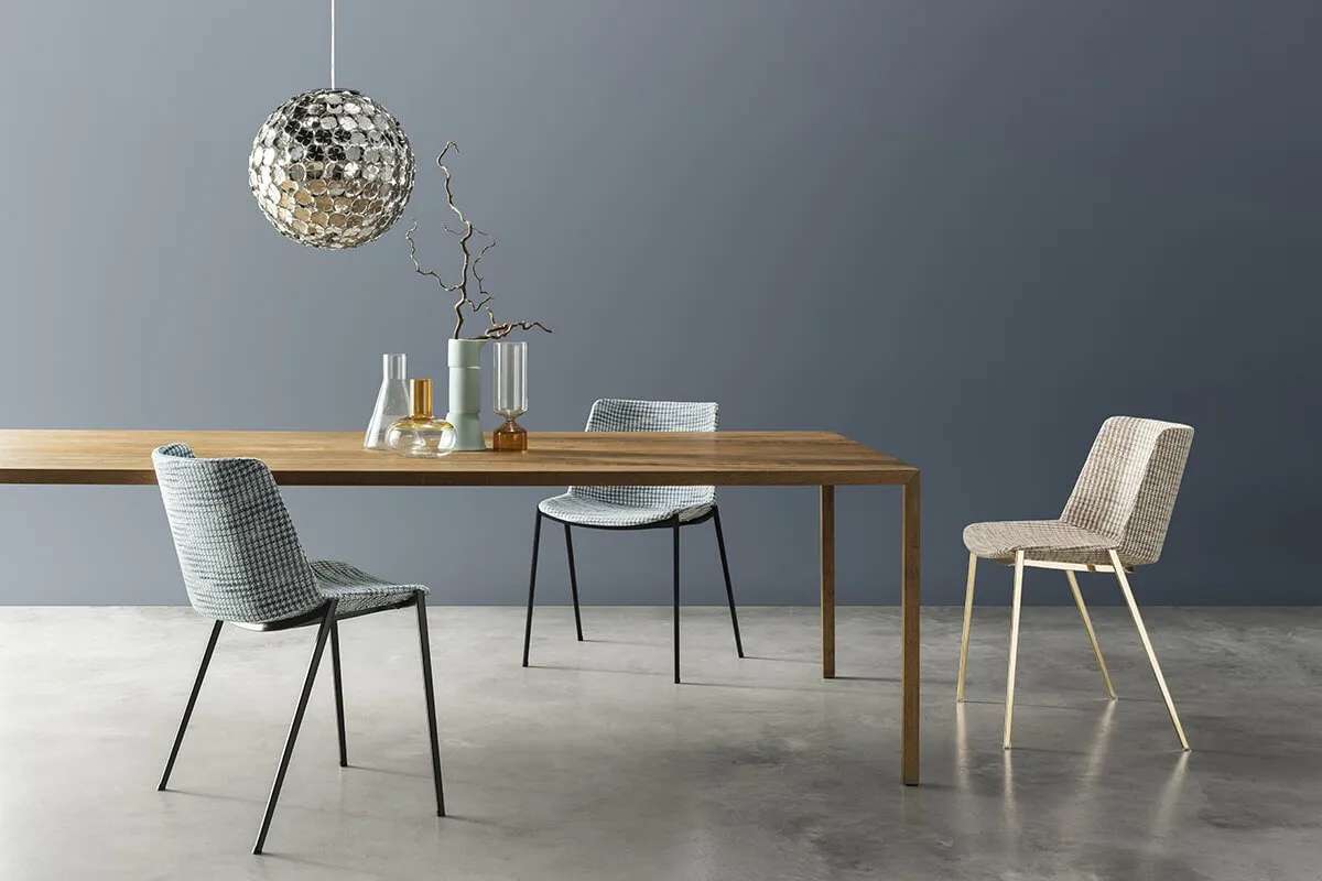 Aiku Soft Tapered Base - MDF Italia w Mesmetric