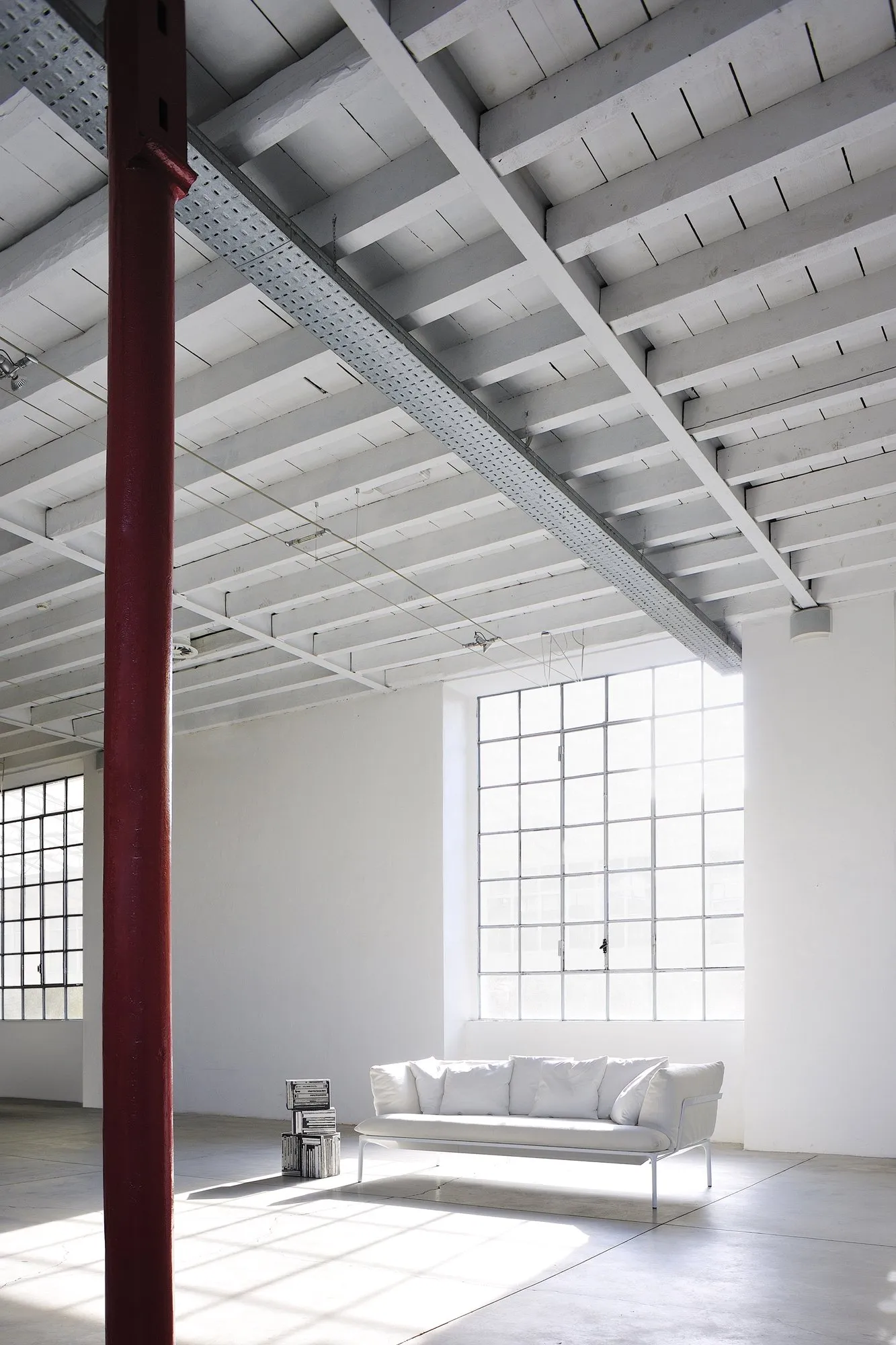 Yale - MDF Italia w Mesmetric