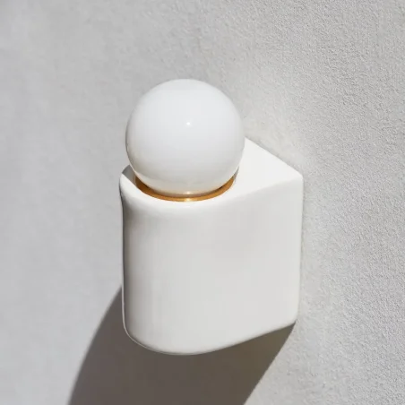 White Porcelain D1
