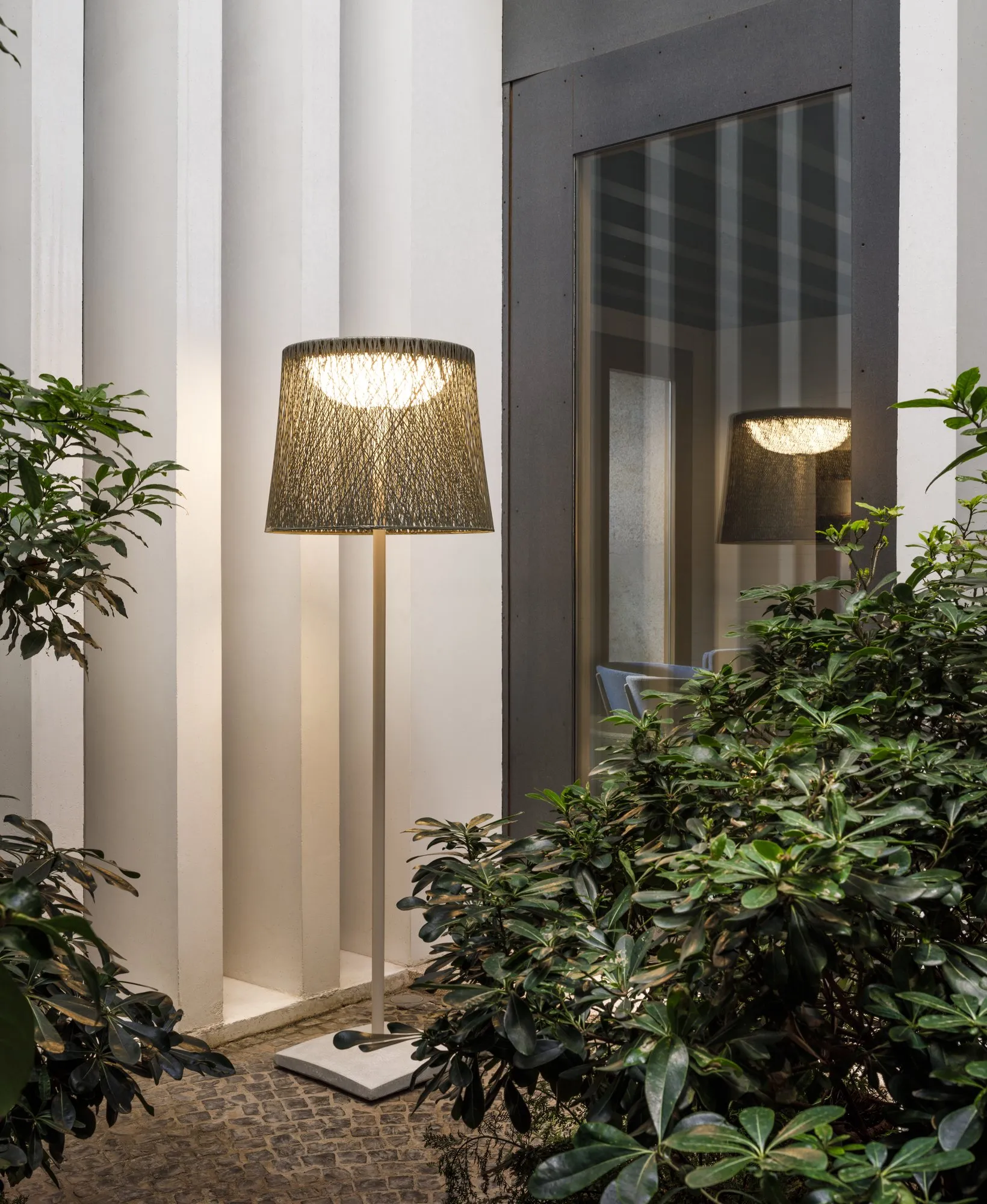 Wind 4057 - Vibia w Mesmetric