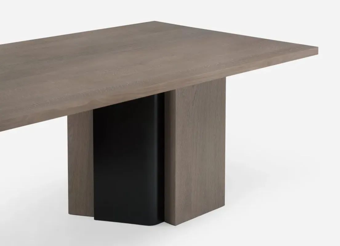 170 Izar Dining Table - De La Espada w Mesmetric
