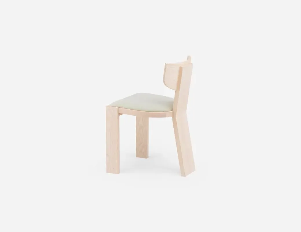 171Y Vega B Chair – De La Espada at Mesmetric
