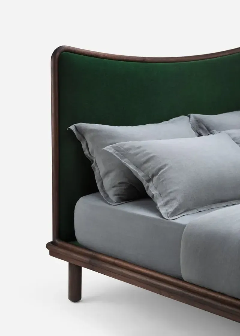 061 Carlton Bed – De La Espada at Mesmetric
