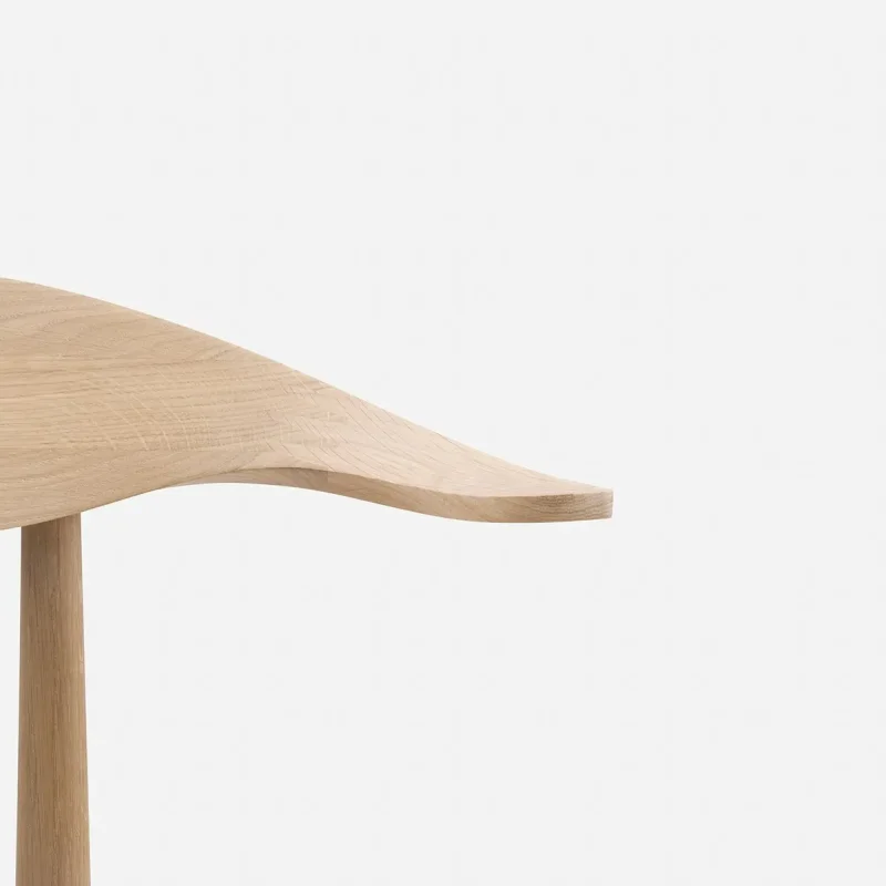349G Manta Dining Chair – De La Espada at Mesmetric