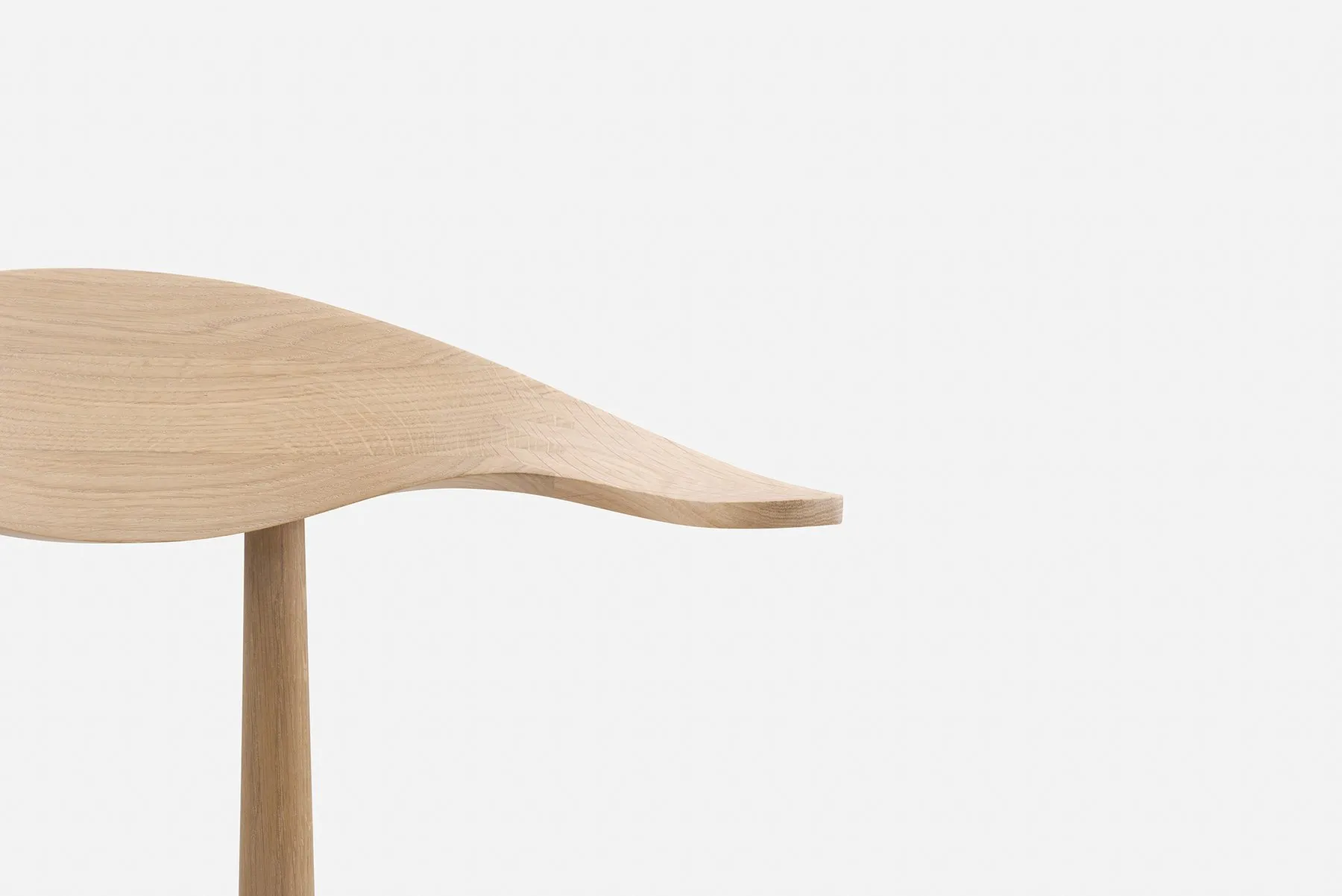 349G Manta Dining Chair – De La Espada at Mesmetric