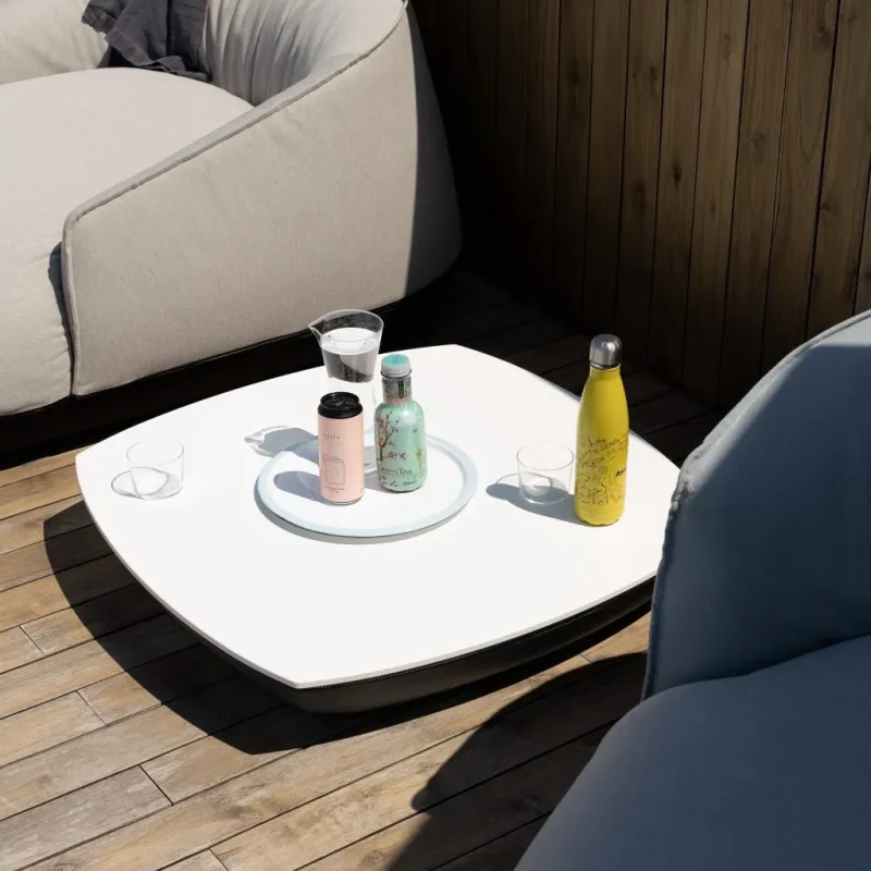 Brioni Outdoor – Kristalia at Mesmetric