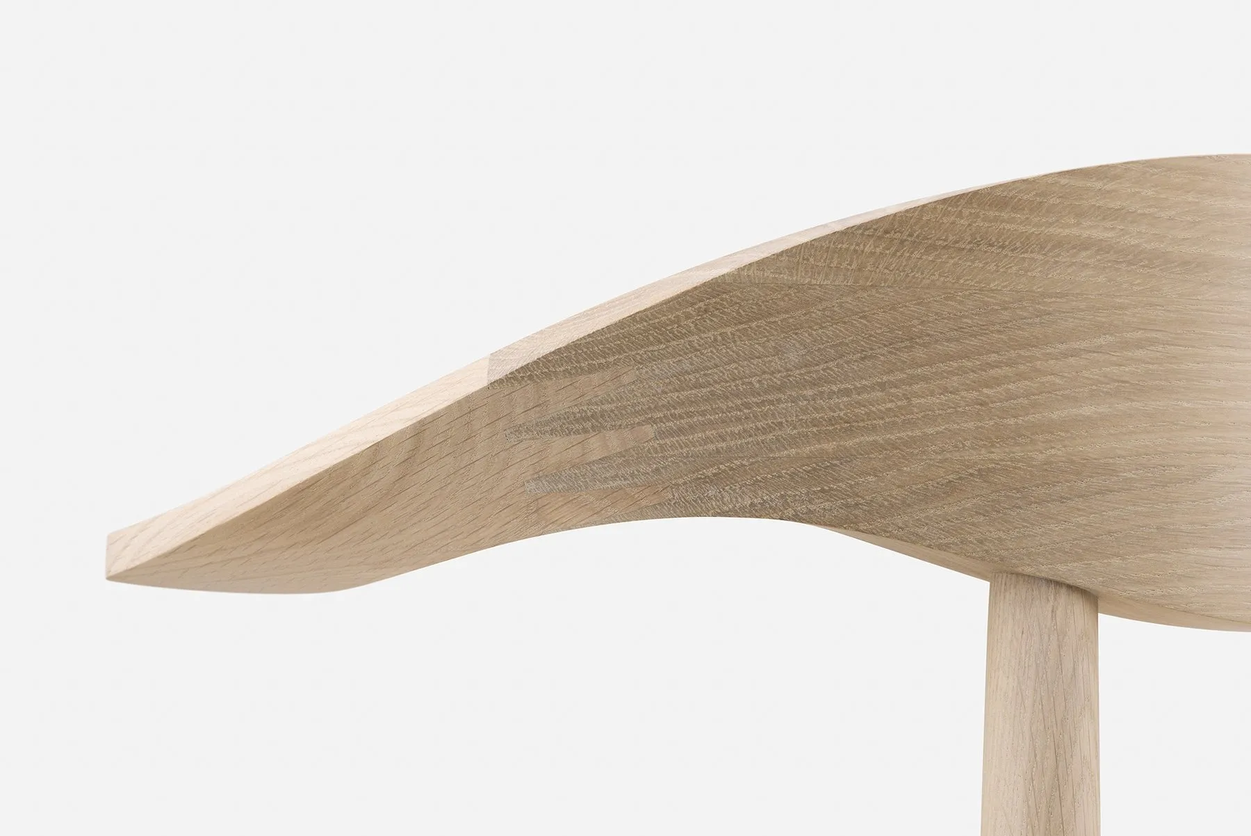 349G Manta Dining Chair – De La Espada at Mesmetric